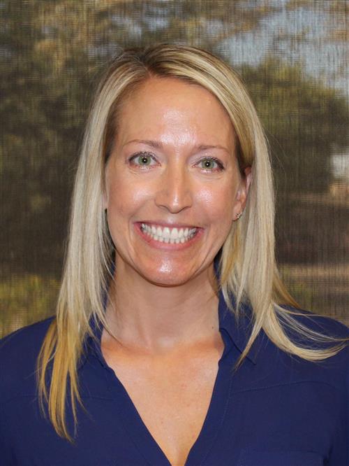 kim gessner headshot
